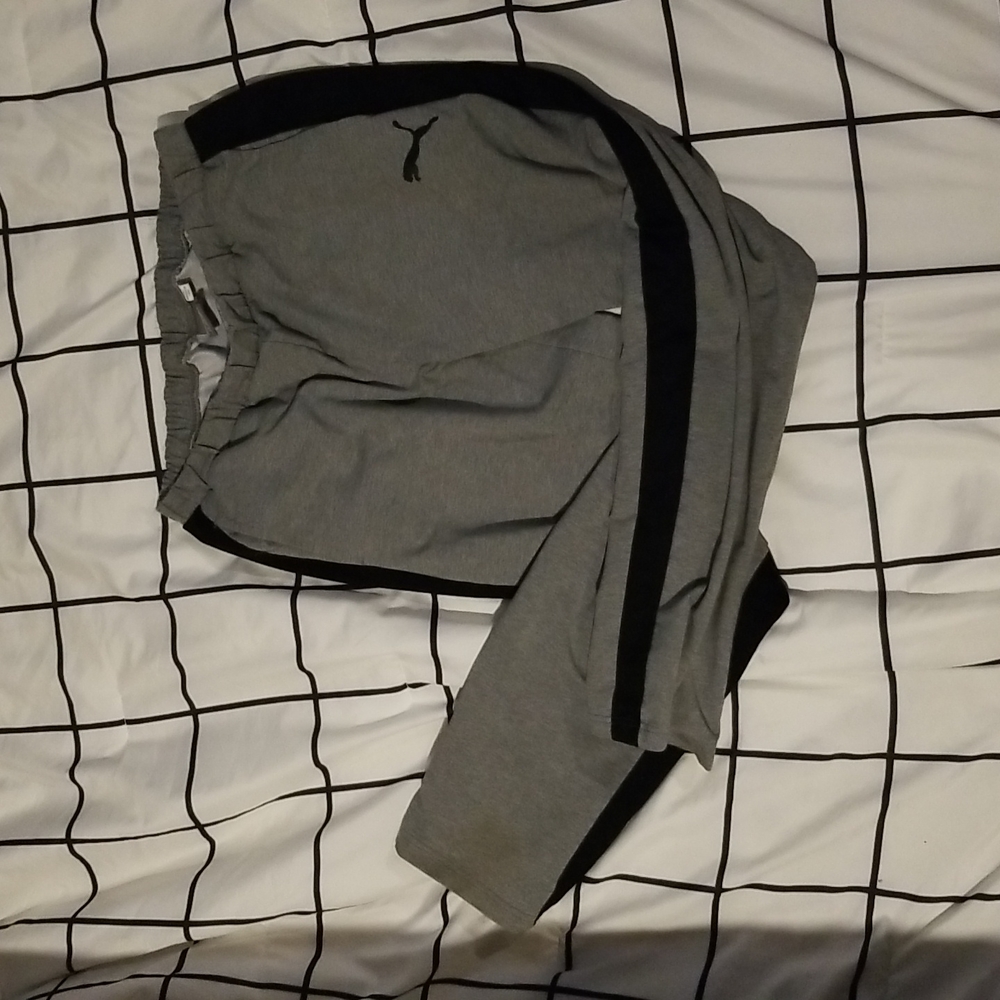 I PUMA PANTS.